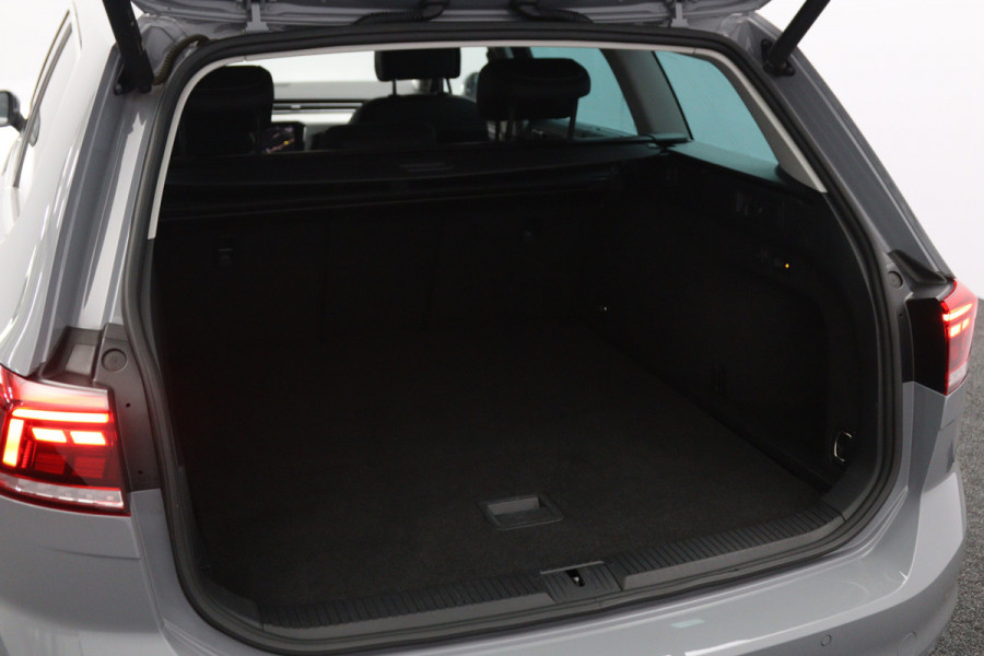 Volkswagen Passat Variant 1.4 TSI 218 PK PHEV GTE Business, Winterpakket, Memory, Trekhaak
