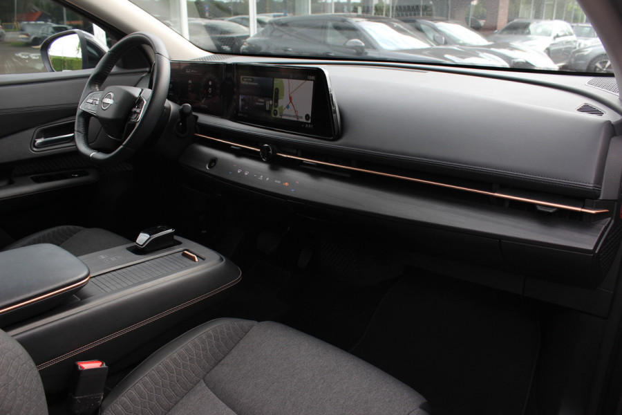 Nissan ARIYA Advance 66 kWh / SoH 97,4% / Trekhaak / 360Camera / Keyless / Sfeerverlichting / 19'' / CarPlay / Stoel+Stuurverwarming / Dodehoek / DAB / ACC