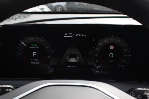 Nissan ARIYA Advance 66 kWh / SoH 97,4% / Trekhaak / 360Camera / Keyless / Sfeerverlichting / 19'' / CarPlay / Stoel+Stuurverwarming / Dodehoek / DAB / ACC