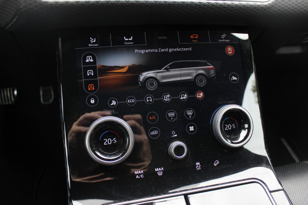Land Rover Range Rover Velar 2.0 P300 Turbo AWD R-Dynamic SE / Trekhaak / Panoramadak / 360Camera / Luxe Leder / Meridian / 22'' / Matrix LED / Keyless / Stoel+Stuurverwarming / Dodehoek / DAB / Cruise Control