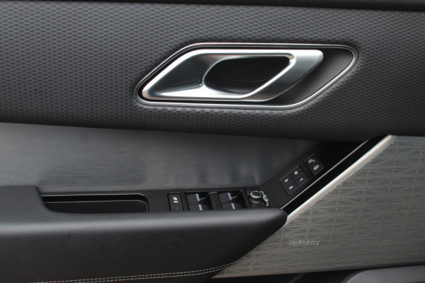 Land Rover Range Rover Velar 2.0 P300 Turbo AWD R-Dynamic SE / Trekhaak / Panoramadak / 360Camera / Luxe Leder / Meridian / 22'' / Matrix LED / Keyless / Stoel+Stuurverwarming / Dodehoek / DAB / Cruise Control