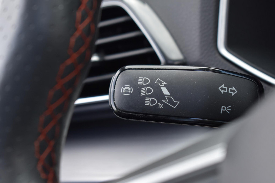 Seat Tarraco 1.4 TSI e-Hybrid PHEV FR Business Pano Keyless 360C Trekhaak