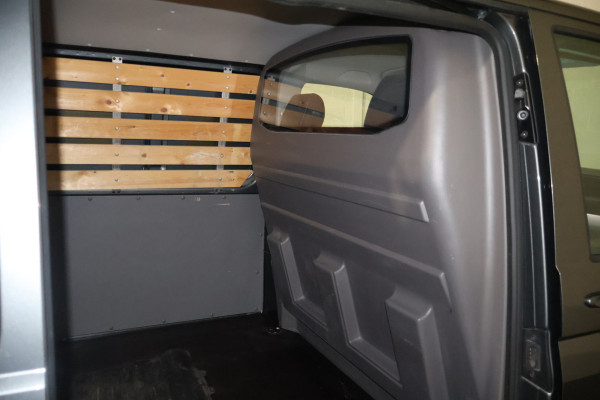 Volkswagen Transporter 2.0 TDI Bulli L1 H1 Automaat Leer Led 54dkm