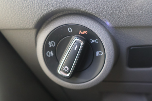 Volkswagen Transporter 2.0 TDI Bulli L1 H1 Automaat Leer Led 54dkm