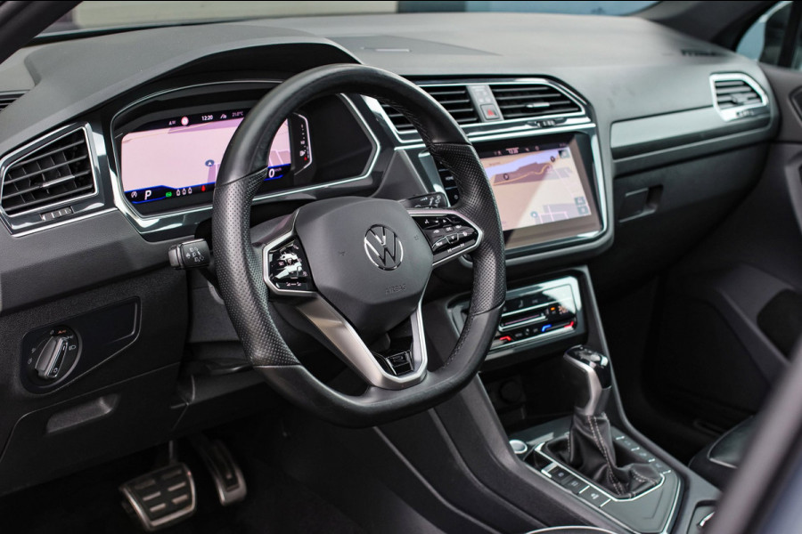 Volkswagen Tiguan 1.5 TSI R-Line *Pano*Leder*360 Camera*DCC*Trekhaak*
