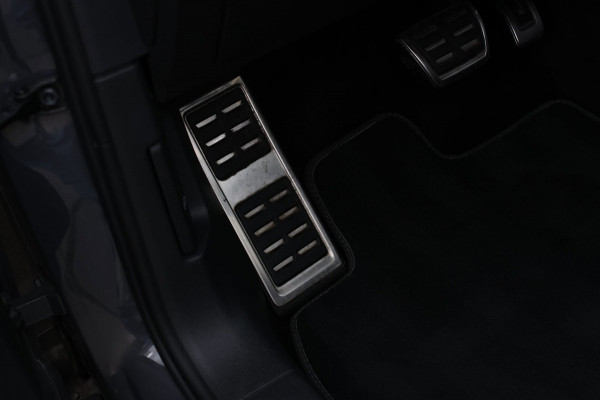 Volkswagen Tiguan 1.5 TSI R-Line *Pano*Leder*360 Camera*DCC*Trekhaak*