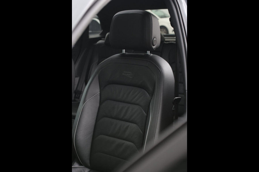 Volkswagen Tiguan 1.5 TSI R-Line *Pano*Leder*360 Camera*DCC*Trekhaak*