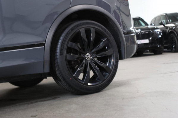 Volkswagen Tiguan 1.5 TSI R-Line *Pano*Leder*360 Camera*DCC*Trekhaak*
