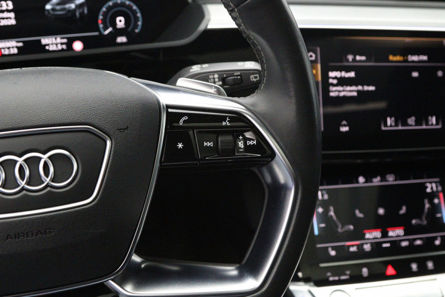 Audi e-tron e-tron 55 Quattro Advanced 95 kWh 408 PK, SOH 90 %, Panoramadak, Leder, S-Line Int, B&O Sound, 360 Camera