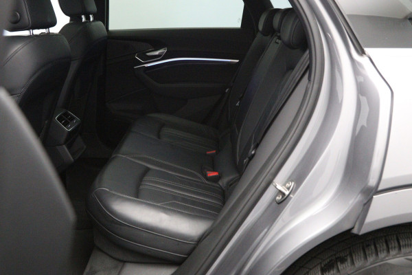 Audi e-tron e-tron 55 Quattro Advanced 95 kWh 408 PK, SOH 90 %, Panoramadak, Leder, S-Line Int, B&O Sound, 360 Camera