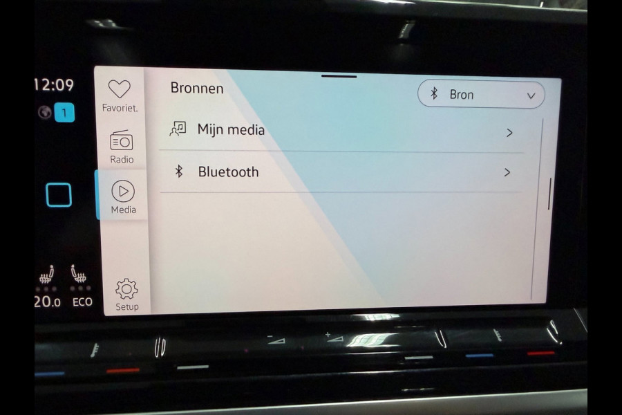 Volkswagen Multivan 1.4 eHybrid LANG 7P SOH-93% PANO/CAM/LED/DAB/CARPLAY/NAVI/V-COCPIT/TRKHAAK///