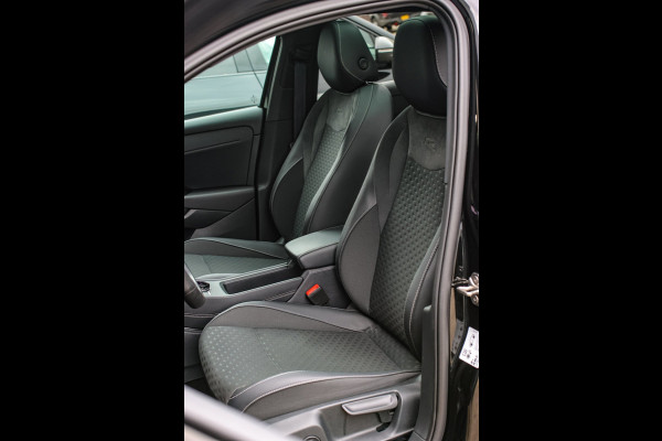 Volkswagen T-Roc 1.5 eTsi R-Line *Pano*H/K*Head-Up*360 Camera*Trekhaak*