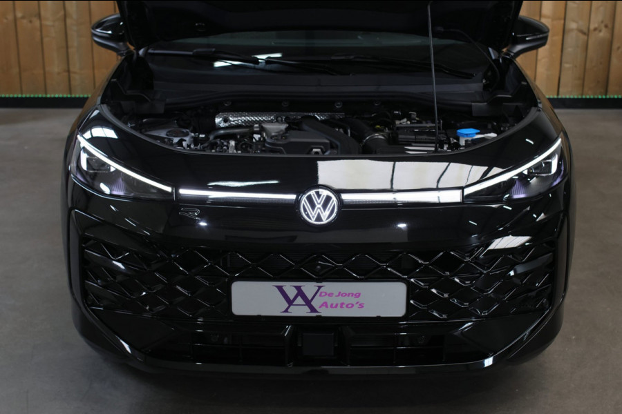 Volkswagen T-Roc 1.5 eTsi R-Line *Pano*H/K*Head-Up*360 Camera*Trekhaak*