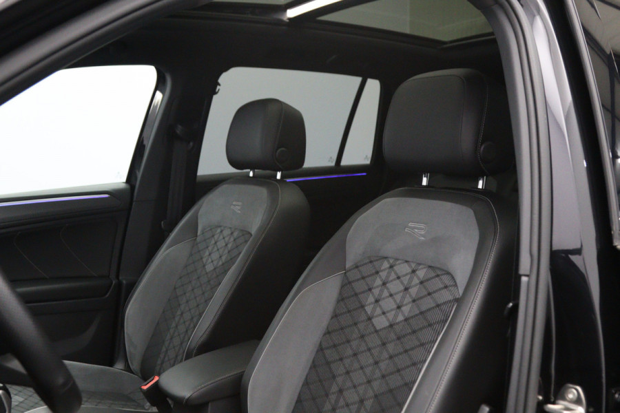Volkswagen Tiguan 1.4 TSI eHybrid 245 R-Line Business+ PHEV, Panoramadak, Adap. Cruise Control, carplay, Sfeervelichting