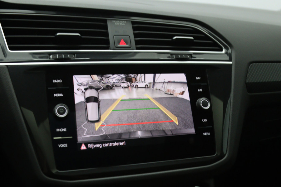 Volkswagen Tiguan 1.4 TSI eHybrid 245 R-Line Business+ PHEV, Panoramadak, Adap. Cruise Control, carplay, Sfeervelichting