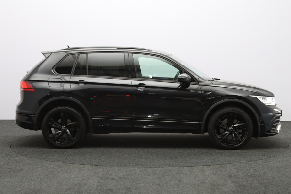 Volkswagen Tiguan 1.4 TSI eHybrid 245 R-Line Business+ PHEV, Panoramadak, Adap. Cruise Control, carplay, Sfeervelichting