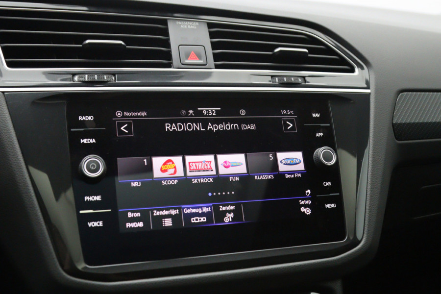 Volkswagen Tiguan 1.4 TSI eHybrid 245 R-Line Business+ PHEV, Panoramadak, Adap. Cruise Control, carplay, Sfeervelichting