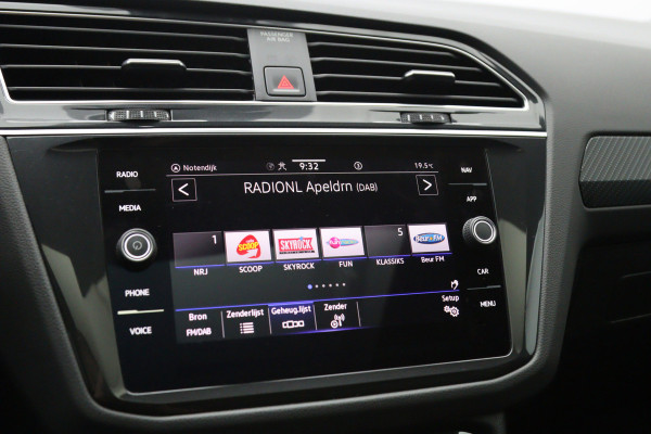 Volkswagen Tiguan 1.4 TSI eHybrid 245 R-Line Business+ PHEV, Panoramadak, Adap. Cruise Control, carplay, Sfeervelichting
