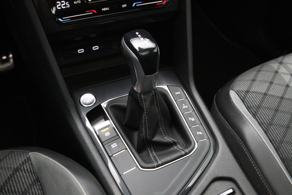 Volkswagen Tiguan 1.4 TSI eHybrid 245 R-Line Business+ PHEV, Panoramadak, Adap. Cruise Control, carplay, Sfeervelichting