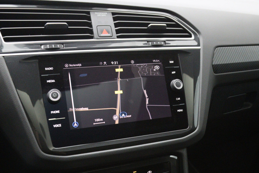 Volkswagen Tiguan 1.4 TSI eHybrid 245 R-Line Business+ PHEV, Panoramadak, Adap. Cruise Control, carplay, Sfeervelichting