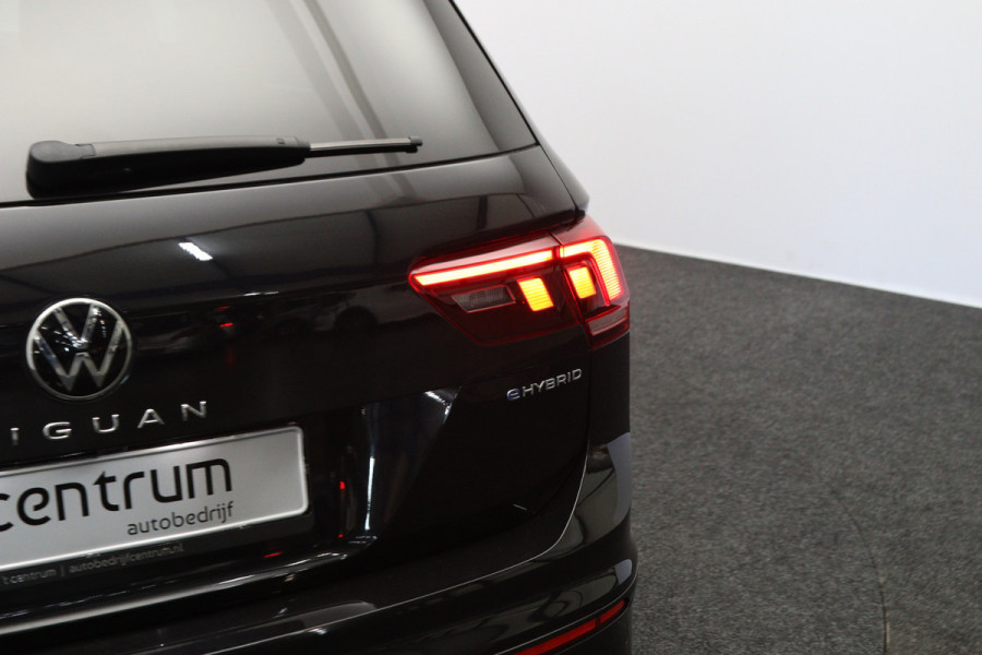 Volkswagen Tiguan 1.4 TSI eHybrid 245 R-Line Business+ PHEV, Panoramadak, Adap. Cruise Control, carplay, Sfeervelichting