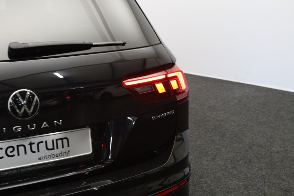 Volkswagen Tiguan 1.4 TSI eHybrid 245 R-Line Business+ PHEV, Panoramadak, Adap. Cruise Control, carplay, Sfeervelichting