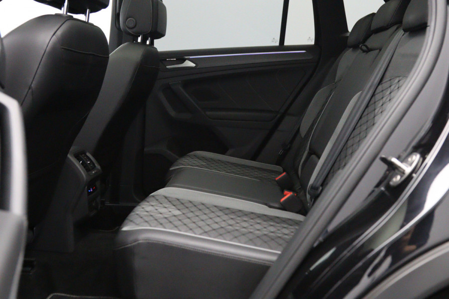 Volkswagen Tiguan 1.4 TSI eHybrid 245 R-Line Business+ PHEV, Panoramadak, Adap. Cruise Control, carplay, Sfeervelichting