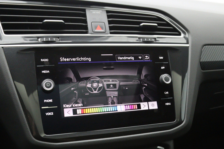 Volkswagen Tiguan 1.4 TSI eHybrid 245 R-Line Business+ PHEV, Panoramadak, Adap. Cruise Control, carplay, Sfeervelichting