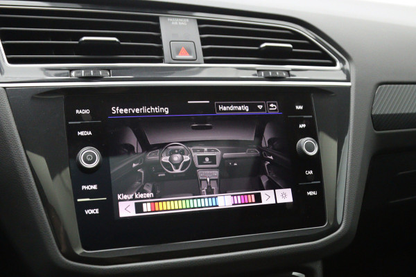 Volkswagen Tiguan 1.4 TSI eHybrid 245 R-Line Business+ PHEV, Panoramadak, Adap. Cruise Control, carplay, Sfeervelichting