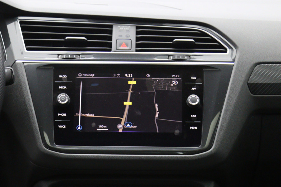 Volkswagen Tiguan 1.4 TSI eHybrid 245 R-Line Business+ PHEV, Panoramadak, Adap. Cruise Control, carplay, Sfeervelichting