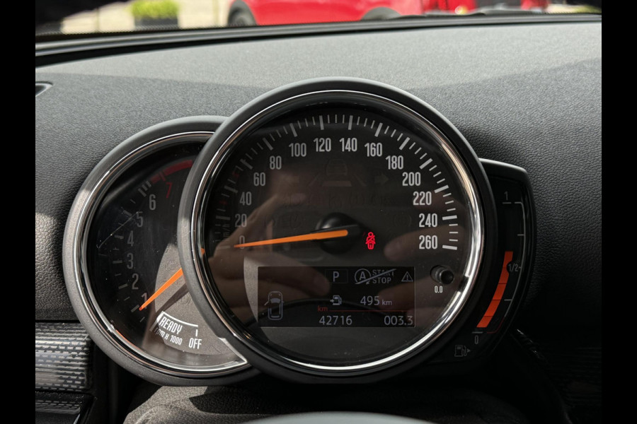 MINI Clubman 1.5 Cooper Chili | PANORAMA | HARMAN KARDON | LED KOPLAMPEN | CLIMATE CONTROL | SPORTSTOELEN | STOELVERWARMING |