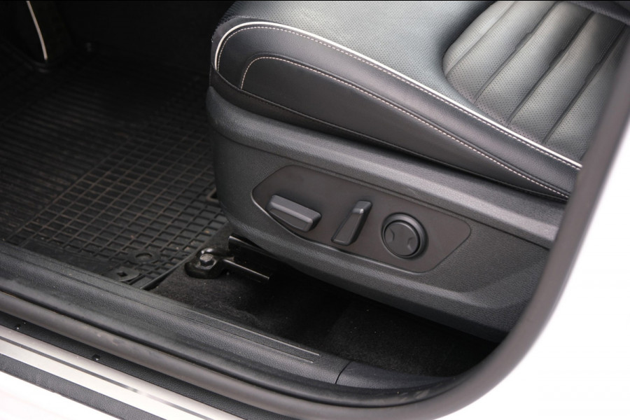 Kia Sportage 1.6 T-GDi MHEV GT-Line Afn. Trekhaak | 360° Camera | LEDER | Virtual Display UNIEKE Auto 35dkm!!