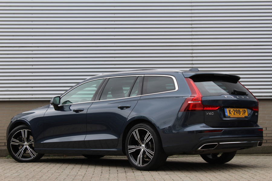 Volvo V60 2.0 B3 Inscription | Panoramadak | Trekhaak | Leder | BLIS | Navigatie