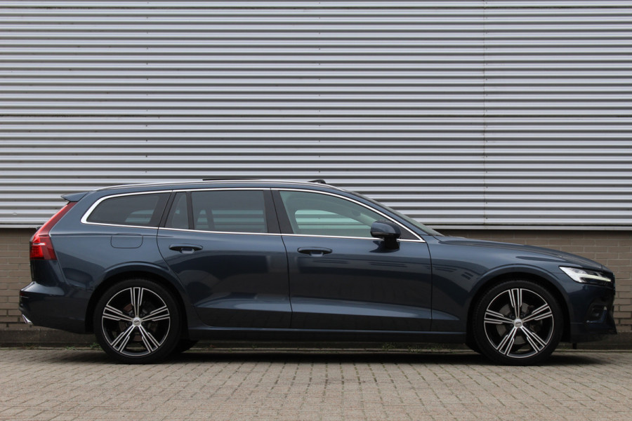 Volvo V60 2.0 B3 Inscription | Panoramadak | Trekhaak | Leder | BLIS | Navigatie