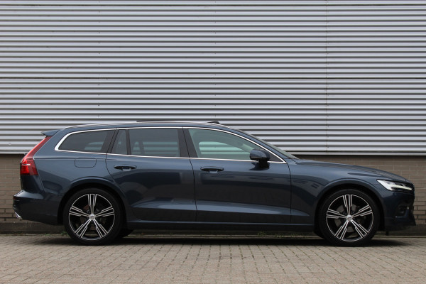 Volvo V60 2.0 B3 Inscription | Panoramadak | Trekhaak | Leder | BLIS | Navigatie