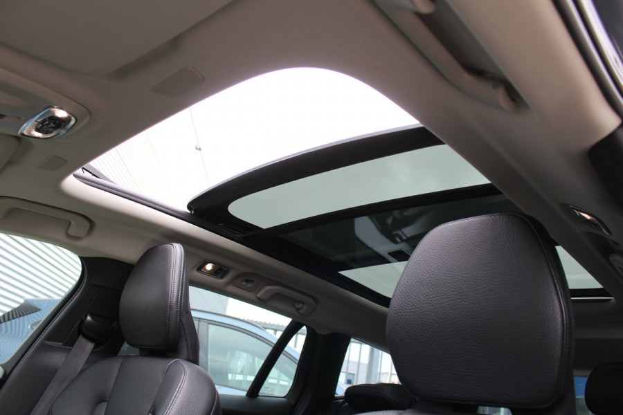 Volvo V60 2.0 B3 Inscription | Panoramadak | Trekhaak | Leder | BLIS | Navigatie