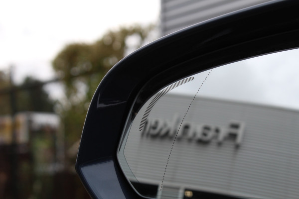 Volvo V60 2.0 B3 Inscription | Panoramadak | Trekhaak | Leder | BLIS | Navigatie