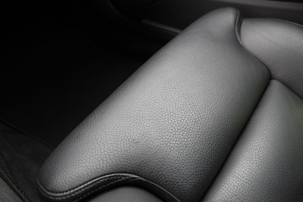 Volvo V60 2.0 B3 Inscription | Panoramadak | Trekhaak | Leder | BLIS | Navigatie