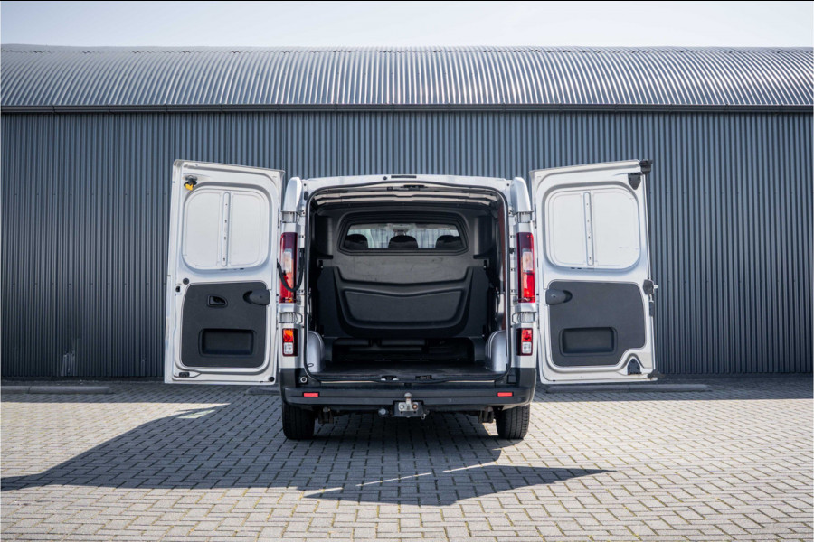 Renault Trafic 1.6 dCi 125PK L2H1 | DC 5-Zits | Camera | Cruise | Airco | Trekhaak