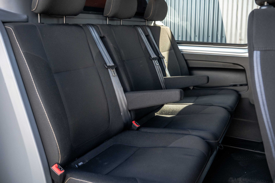 Renault Trafic 1.6 dCi 125PK L2H1 | DC 5-Zits | Camera | Cruise | Airco | Trekhaak