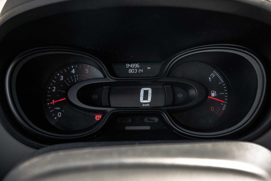 Renault Trafic 1.6 dCi 125PK L2H1 | DC 5-Zits | Camera | Cruise | Airco | Trekhaak
