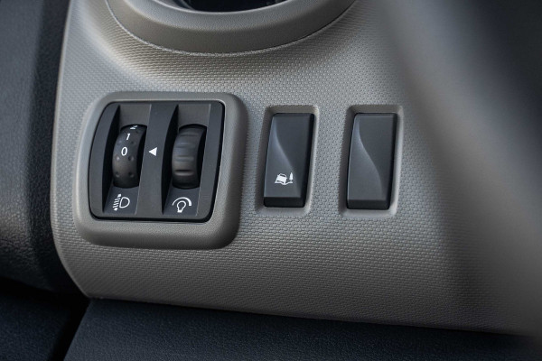 Renault Trafic 1.6 dCi 125PK L2H1 | DC 5-Zits | Camera | Cruise | Airco | Trekhaak
