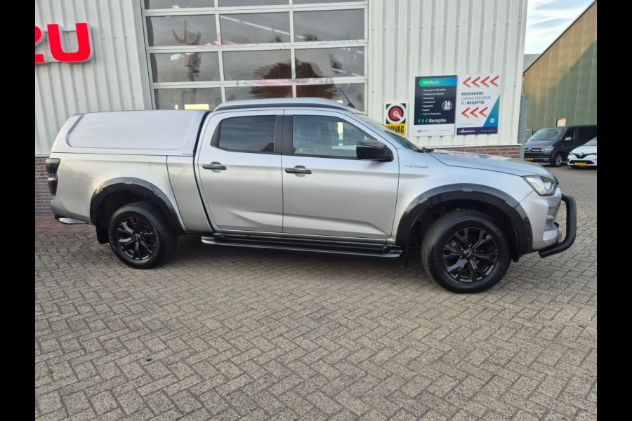 Isuzu D-max Dubbel Cab V-Cross 4WD AT XL 5 persoons Container zomer + winterset 3,5 T trekgewicht
