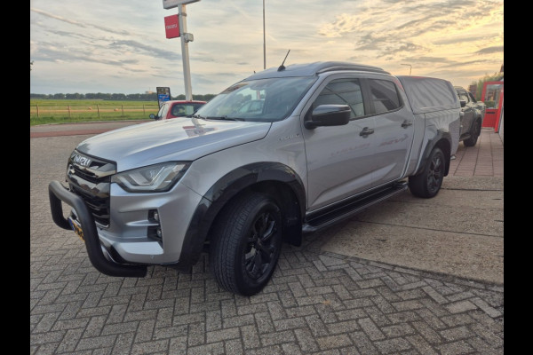 Isuzu D-max Dubbel Cab V-Cross 4WD AT XL 5 persoons Container zomer + winterset 3,5 T trekgewicht