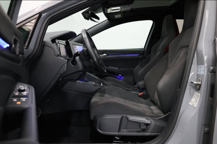 Volkswagen Golf 2.0 TSI GTI 245+PK LED+IQ/PANO/HALF ALCANTARA+S.VERWARMING/19"/CAM/LINE/ACC/ECC/12 MND GARANTIE!