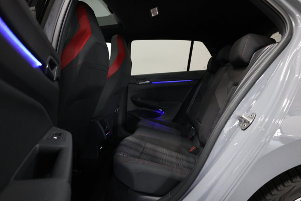 Volkswagen Golf 2.0 TSI GTI 245+PK LED+IQ/PANO/HALF ALCANTARA+S.VERWARMING/19"/CAM/LINE/ACC/ECC/12 MND GARANTIE!
