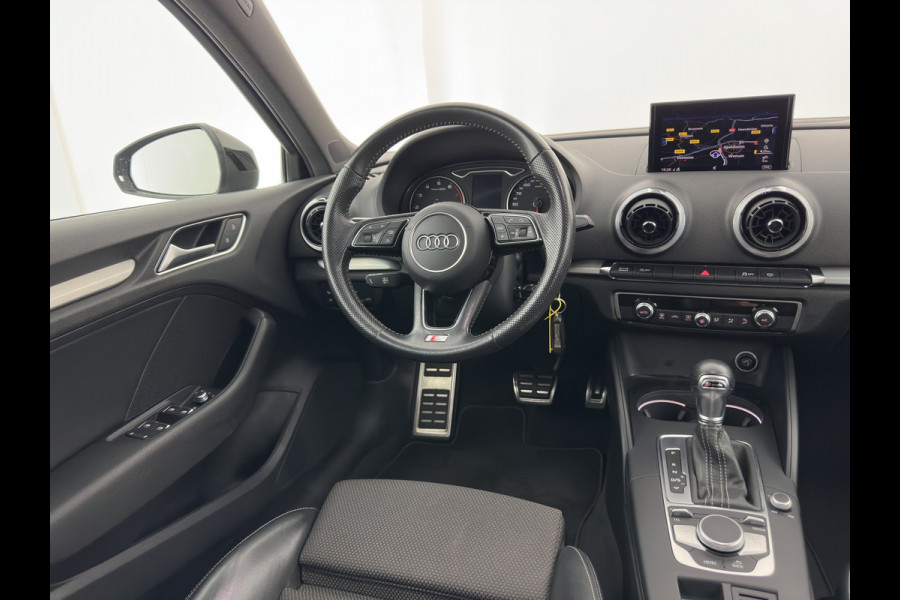 Audi A3 Sportback 1.5 TFSI CoD Sport S-Line Edition Black Optic Package Aut. *LEATHER-FABRIC | FULL-LED | SPORTSEATS | NAVI-FULLMAP | PRIVACY-GLASS | ECC | PDC | CRUISE | 18''ALU*