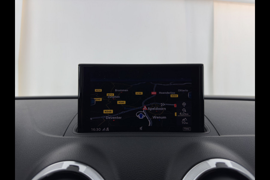 Audi A3 Sportback 1.5 TFSI CoD Sport S-Line Edition Black Optic Package Aut. *LEATHER-FABRIC | FULL-LED | SPORTSEATS | NAVI-FULLMAP | PRIVACY-GLASS | ECC | PDC | CRUISE | 18''ALU*