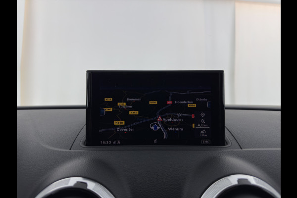 Audi A3 Sportback 1.5 TFSI CoD Sport S-Line Edition Black Optic Package Aut. *LEATHER-FABRIC | FULL-LED | SPORTSEATS | NAVI-FULLMAP | PRIVACY-GLASS | ECC | PDC | CRUISE | 18''ALU*