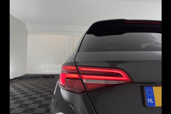 Audi A3 Sportback 1.5 TFSI CoD Sport S-Line Edition Black Optic Package Aut. *LEATHER-FABRIC | FULL-LED | SPORTSEATS | NAVI-FULLMAP | PRIVACY-GLASS | ECC | PDC | CRUISE | 18''ALU*